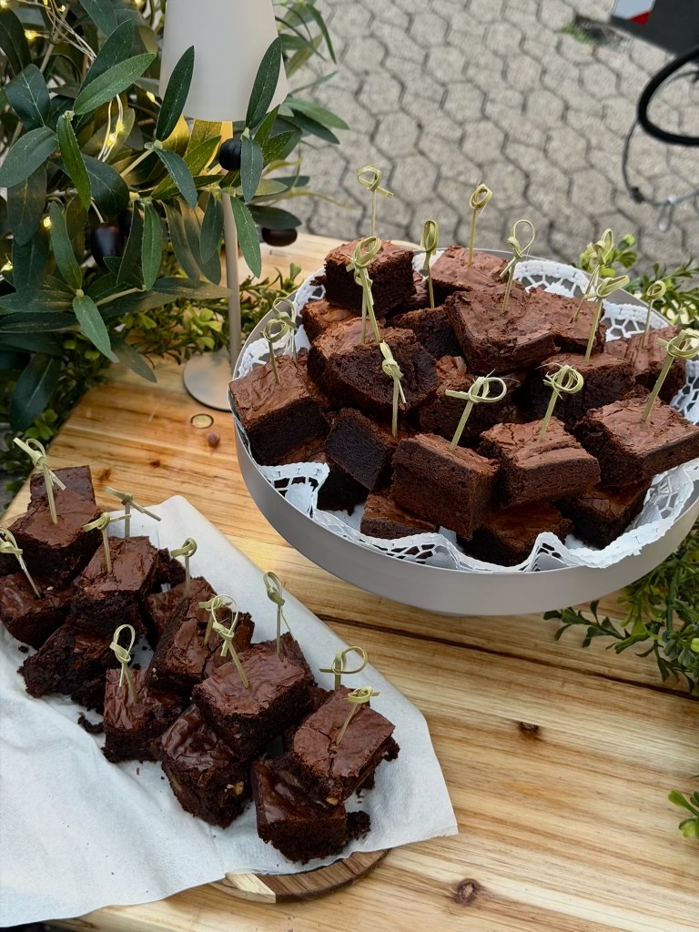 Originalaufnahme hausgemachter Brownies für ein Event
